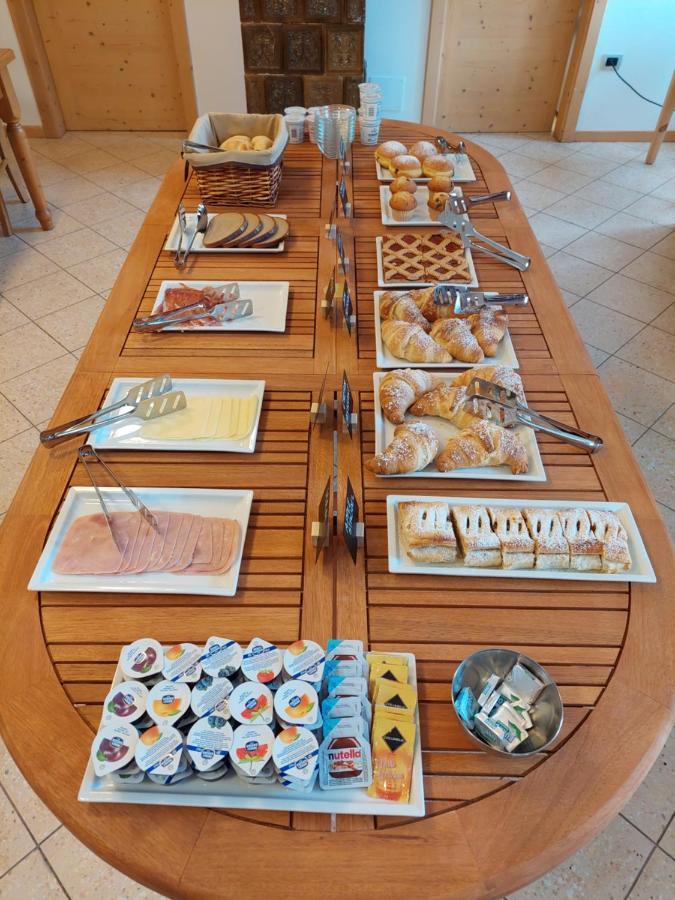 Taxus Hostel Pieve Tesino 외부 사진