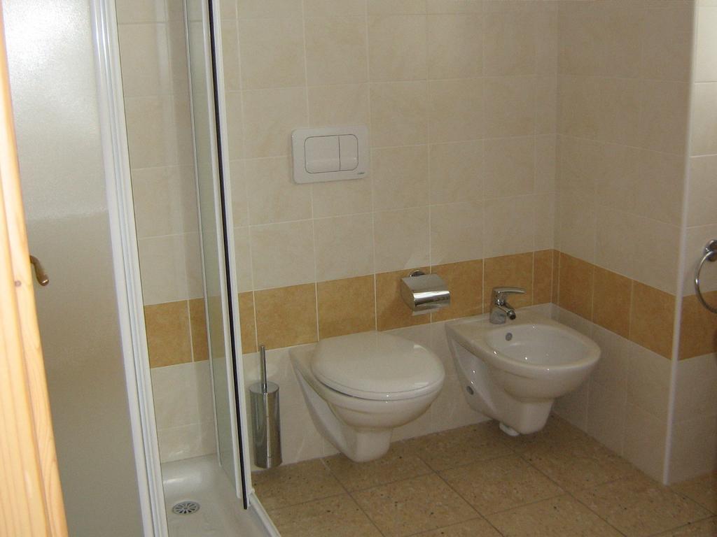 Taxus Hostel Pieve Tesino 객실 사진