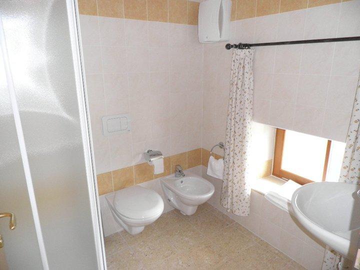 Taxus Hostel Pieve Tesino 외부 사진