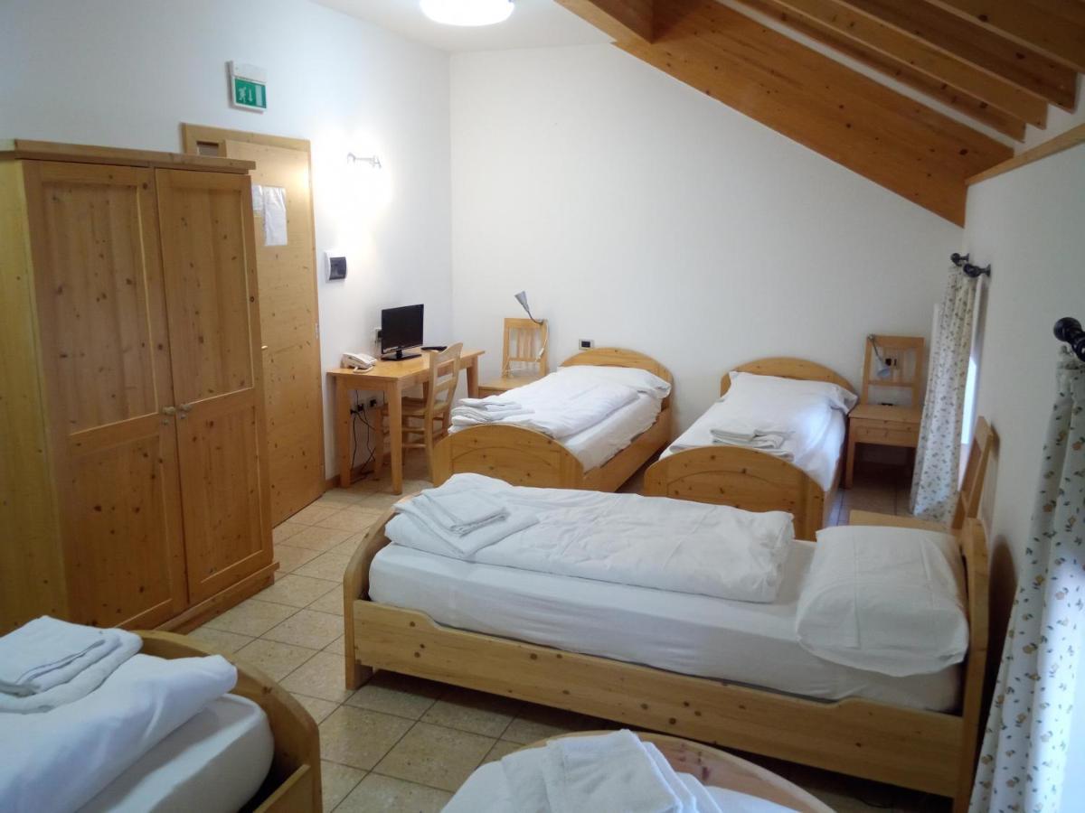 Taxus Hostel Pieve Tesino 외부 사진
